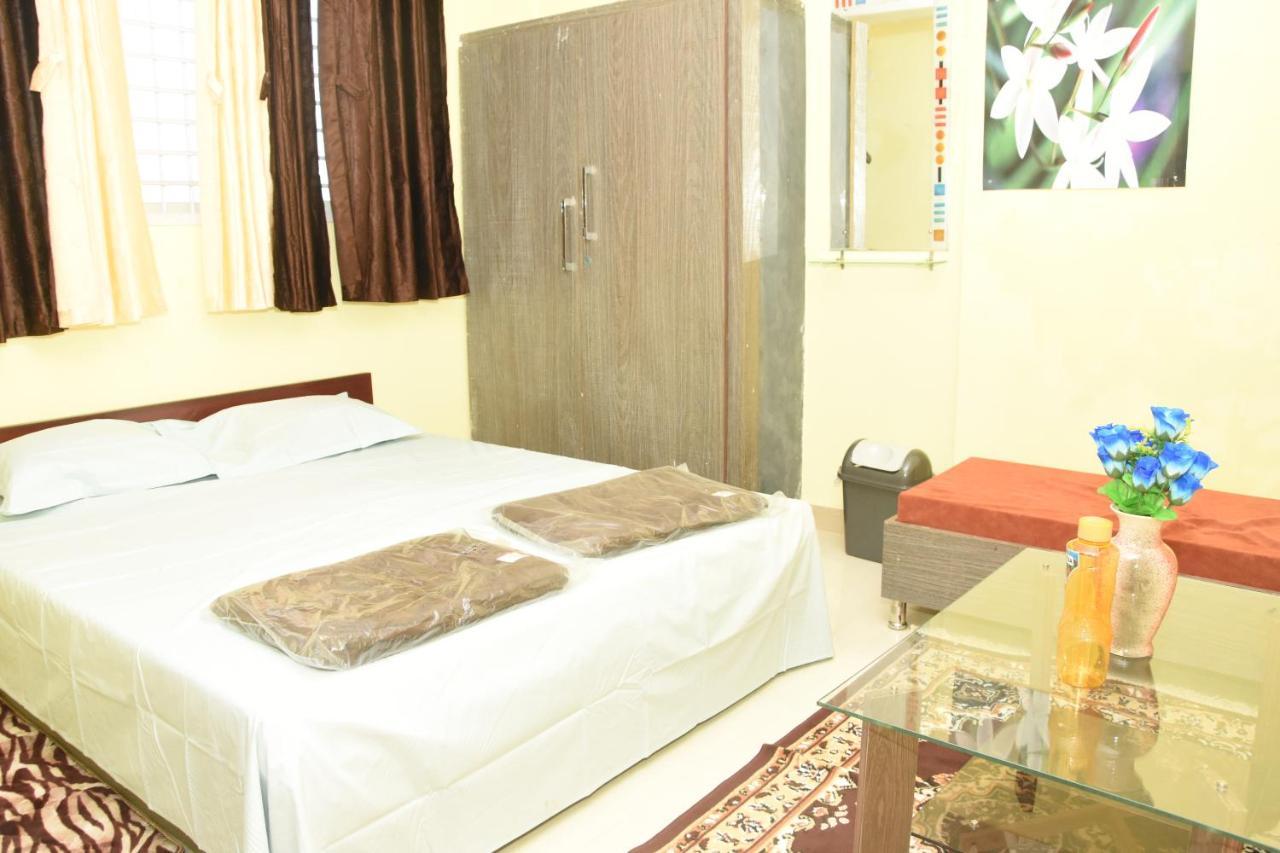 H P Homestay Dharwar Exterior foto